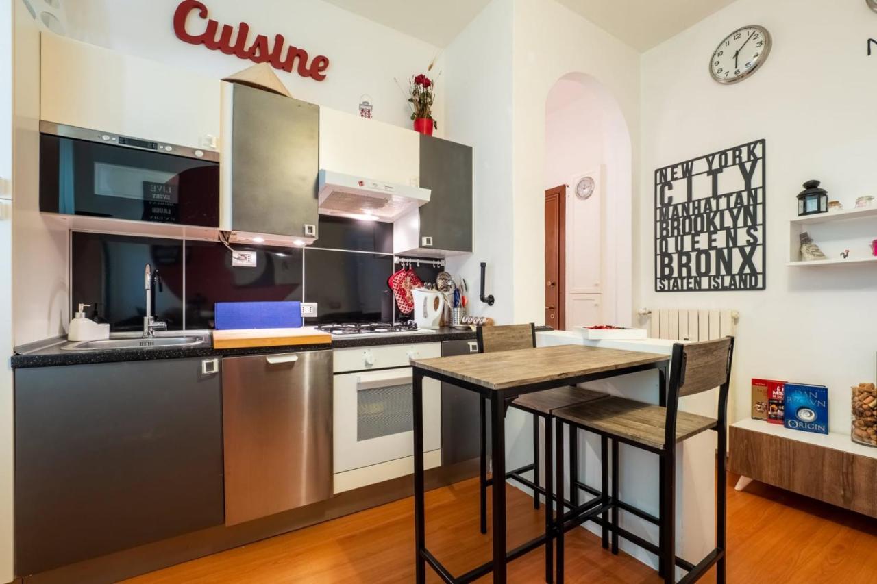 Navigli Apartment- Hosted By Sweetstay Milan Bagian luar foto