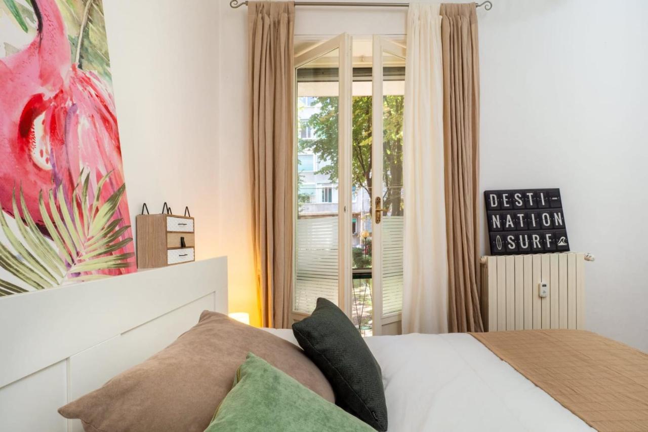 Navigli Apartment- Hosted By Sweetstay Milan Bagian luar foto