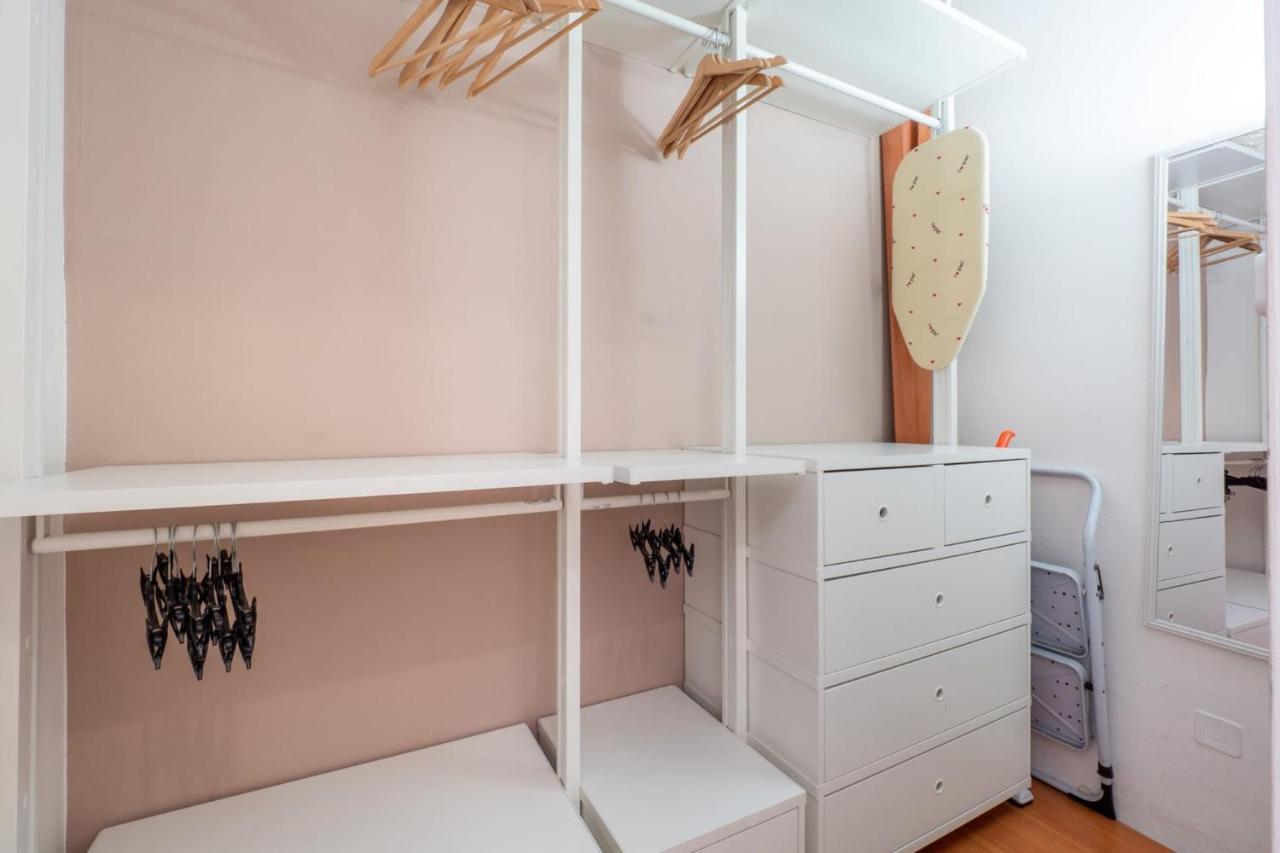 Navigli Apartment- Hosted By Sweetstay Milan Bagian luar foto